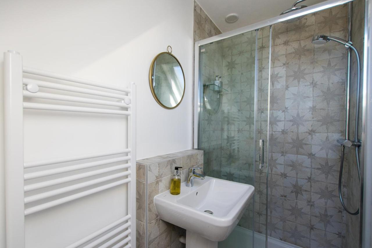 Bright & Beautiful Studio Flat In Bristol! Exteriör bild